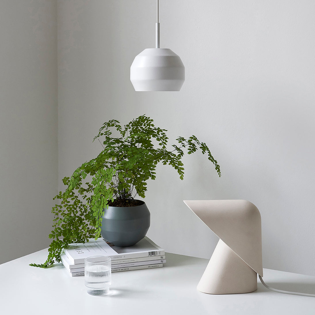 White Mini Pitch Pendant K Lamp Pitch Planter