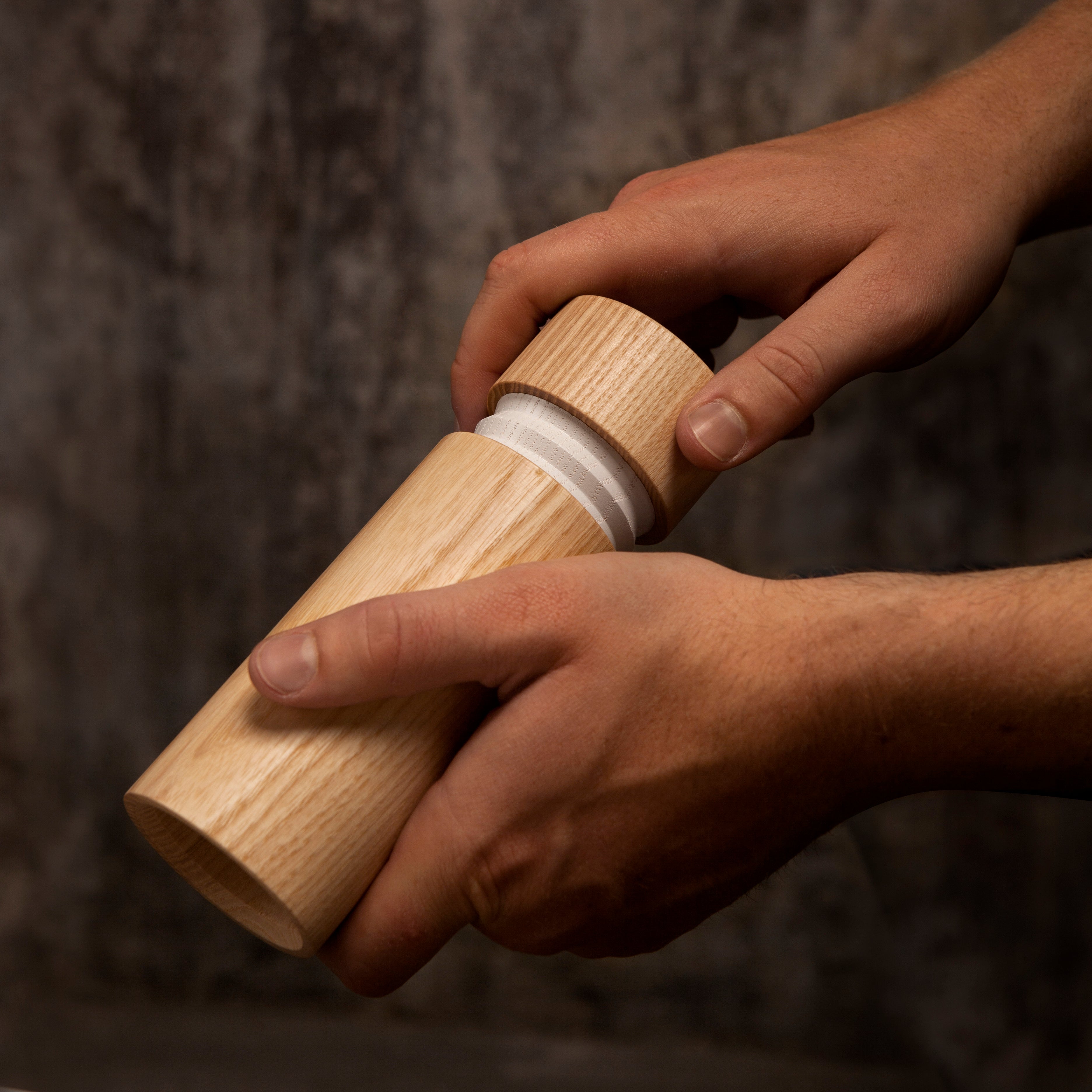 White Core Bellow Grinder